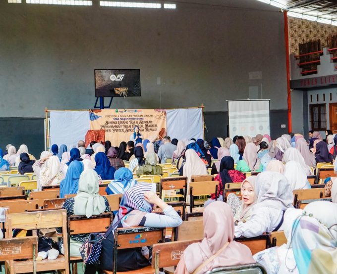 Sinergi Orang Tua dan Sekolah: SMA Negeri 9 Bandung Gelar Parenting & Sosialisasi Program Sekolah 2026