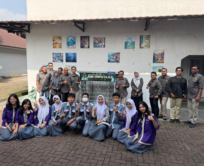 Sinergi Hijau: SMAN 9 Luncurkan Bank Sampah "Sajojo" Berkolaborasi dengan Wahu Waste Hubs
