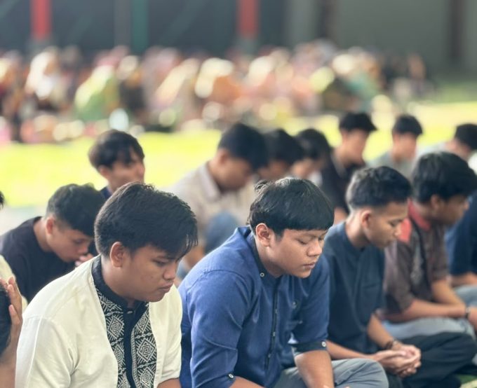 Peringati Hari Santri 2026, SMAN 9 Bandung Gelar Doa Bersama Kelas XII